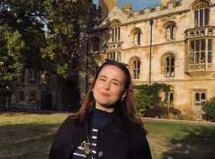 Profile picture for user Emmylou Sophie Schädler